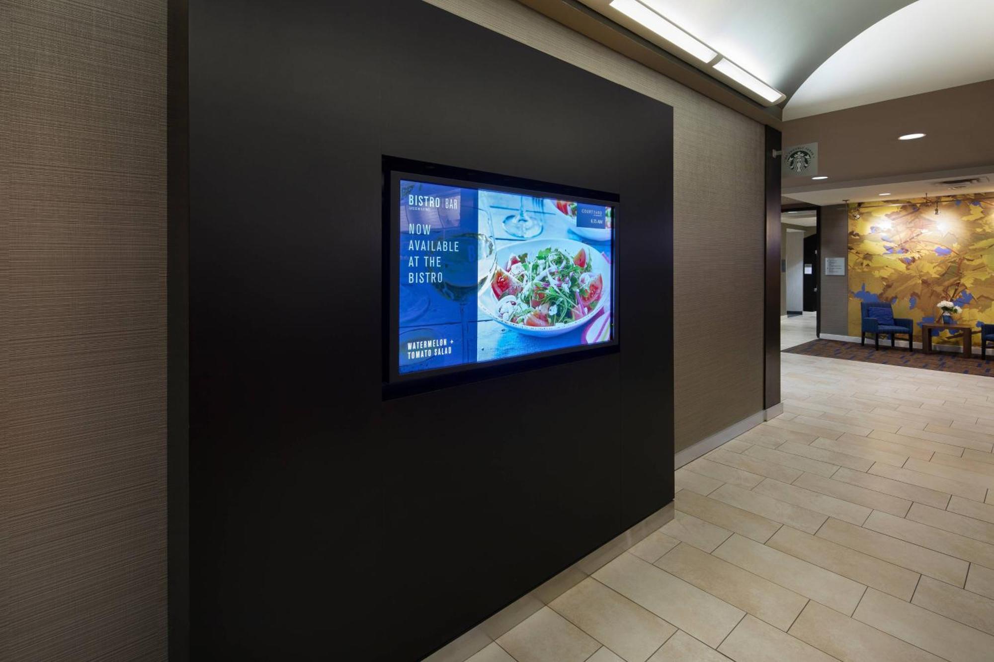 Courtyard Cleveland Бийчууд Екстериор снимка