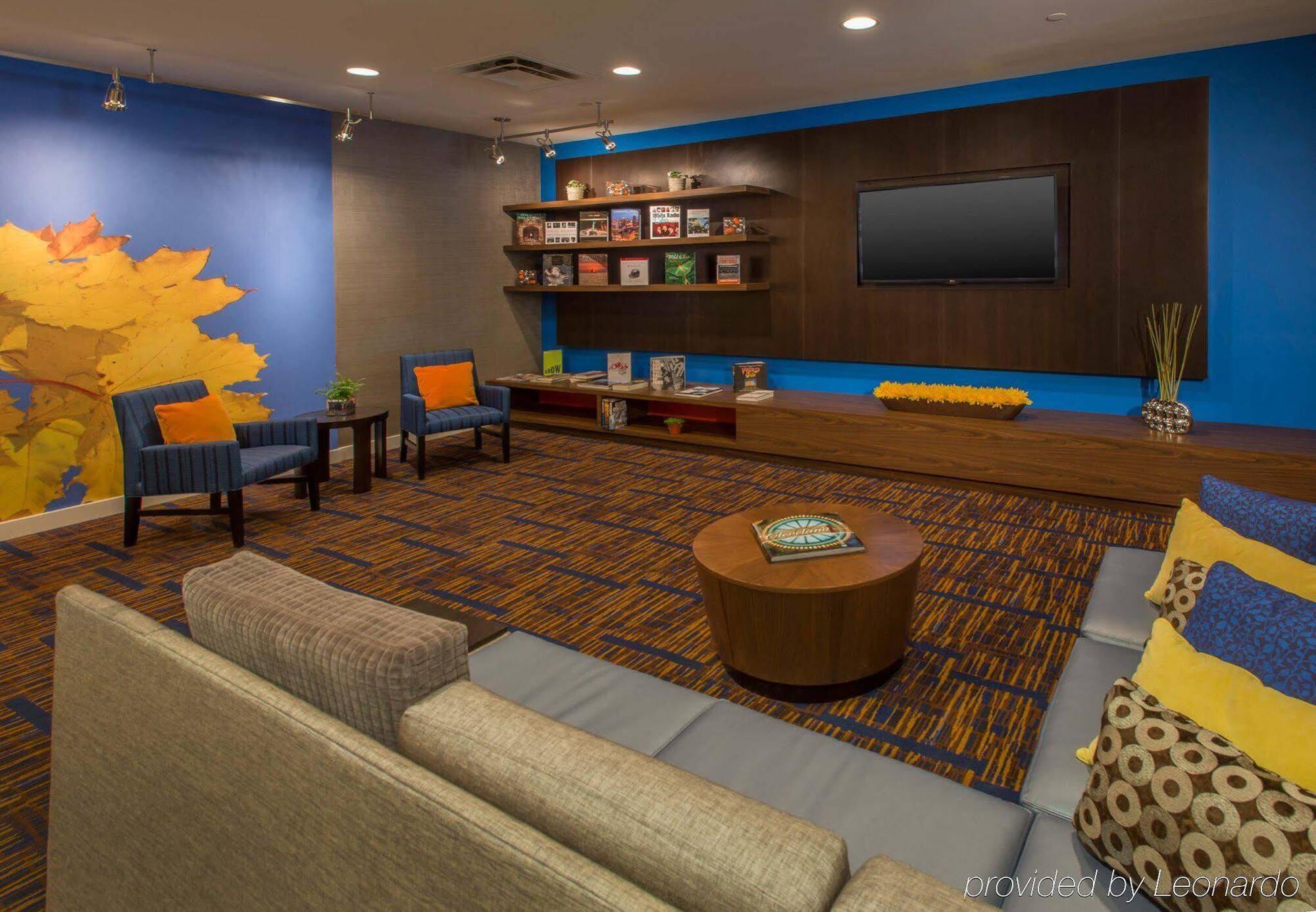 Courtyard Cleveland Бийчууд Екстериор снимка